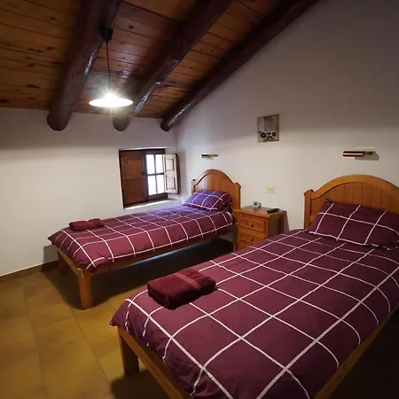 Fonda Hotel *